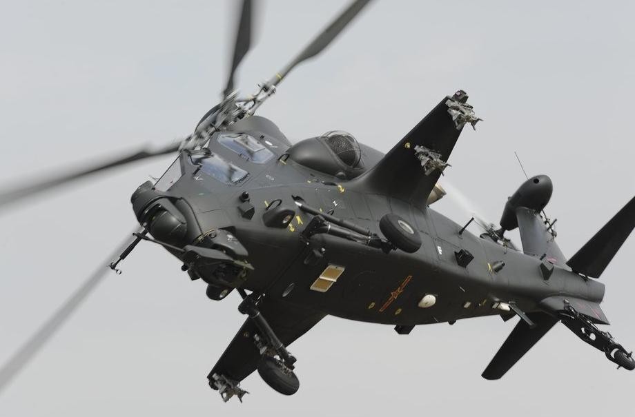 “中國(guó)利劍”橫空出世 武直-10武裝直升機(jī)與信息系統(tǒng)集成的力量交響
